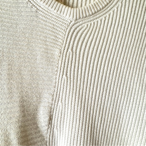 Free People Asymmetrical Hem Drop Shoulder White Sweater Size S - Picture 4 of 7